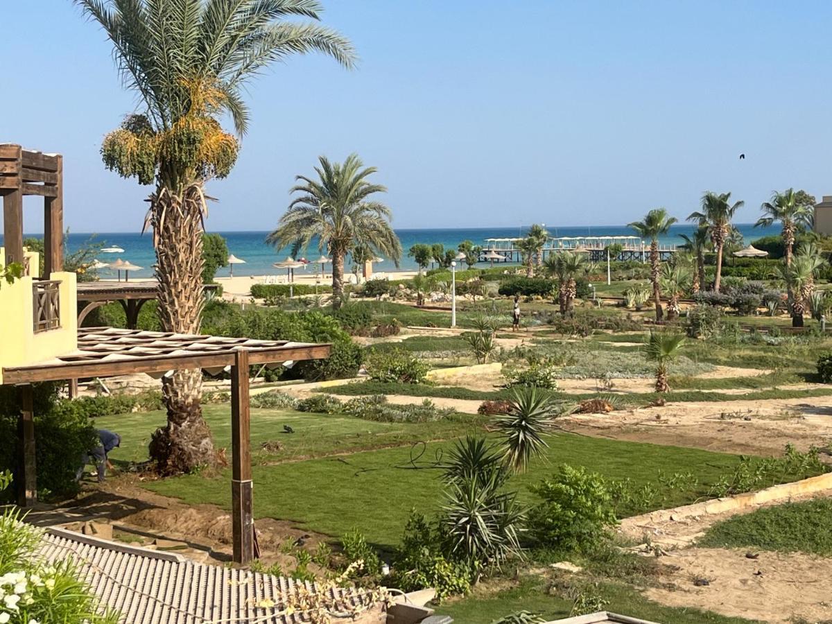 A Sea View Spacious Cheering 5 Bedroom Villa Ain Sokhna "Ain Bay" فيلا كاملة للإيجار قرية العين باي アインソフナ エクステリア 写真